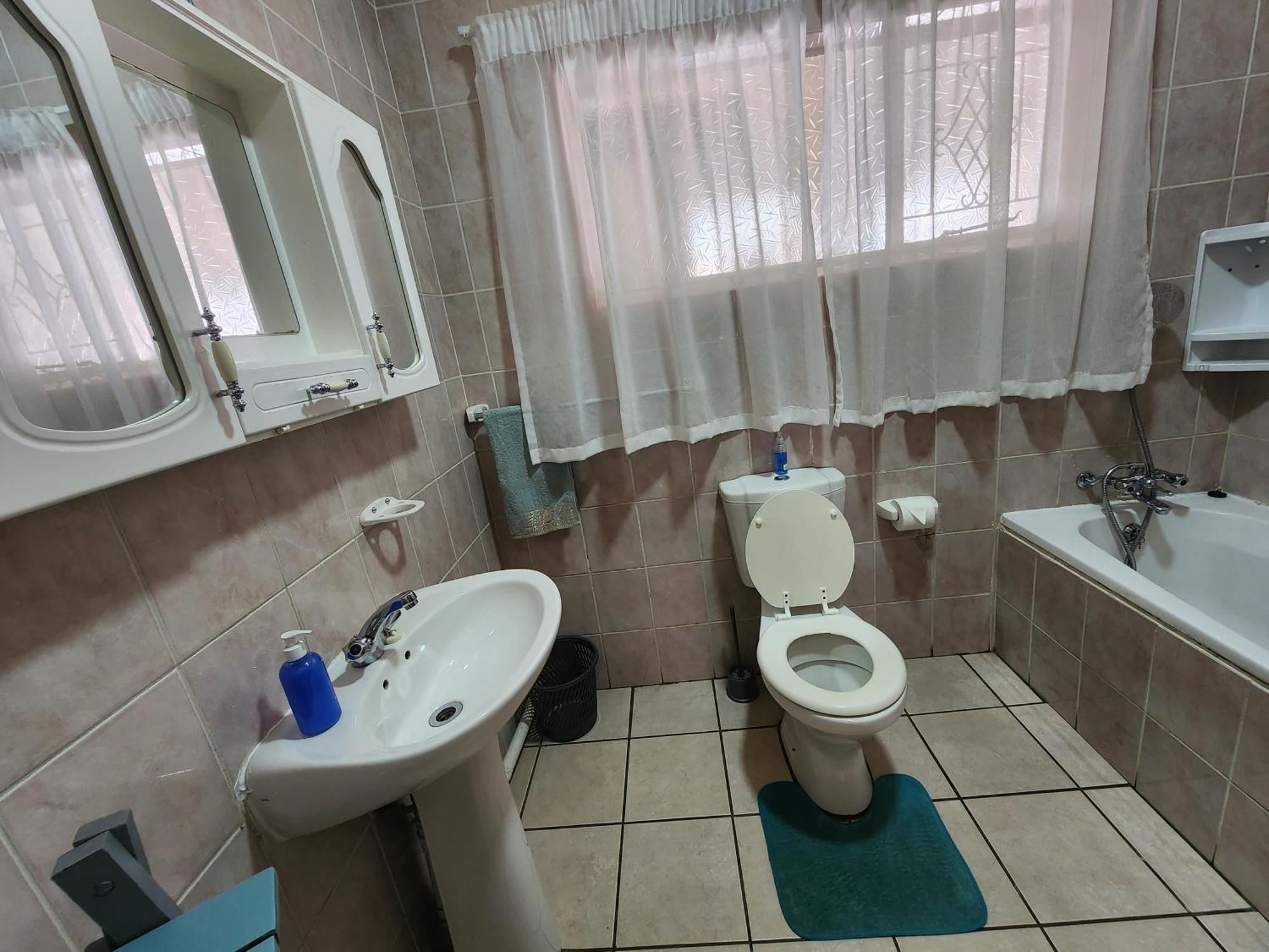 Midway Overnight Rooms Kimberley Dış mekan fotoğraf